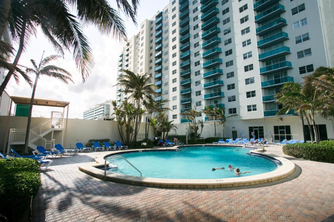 Sian 3G Apartment Hollywood Exterior photo